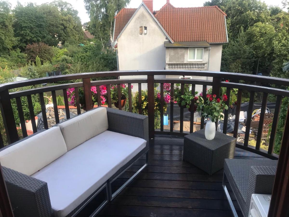 Dworek Oliwski Bed & Breakfast Gdansk Exterior photo